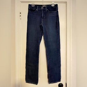 Levi’s 314 Shaping straight jeans